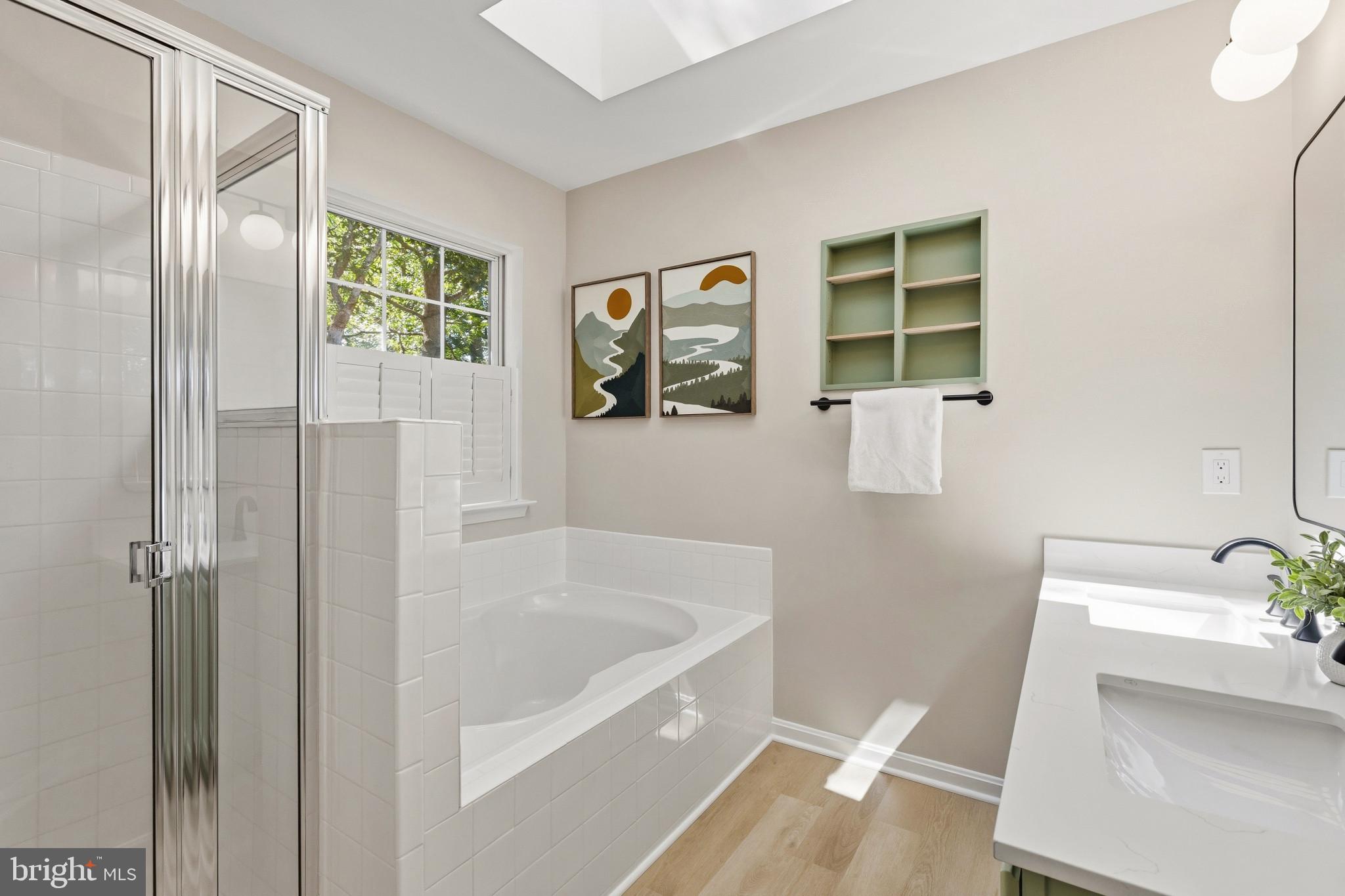 204 Tilden Way, Unit 204 Edgewater, MD 21037 - Photo 29 of 64 Owner's suite bath