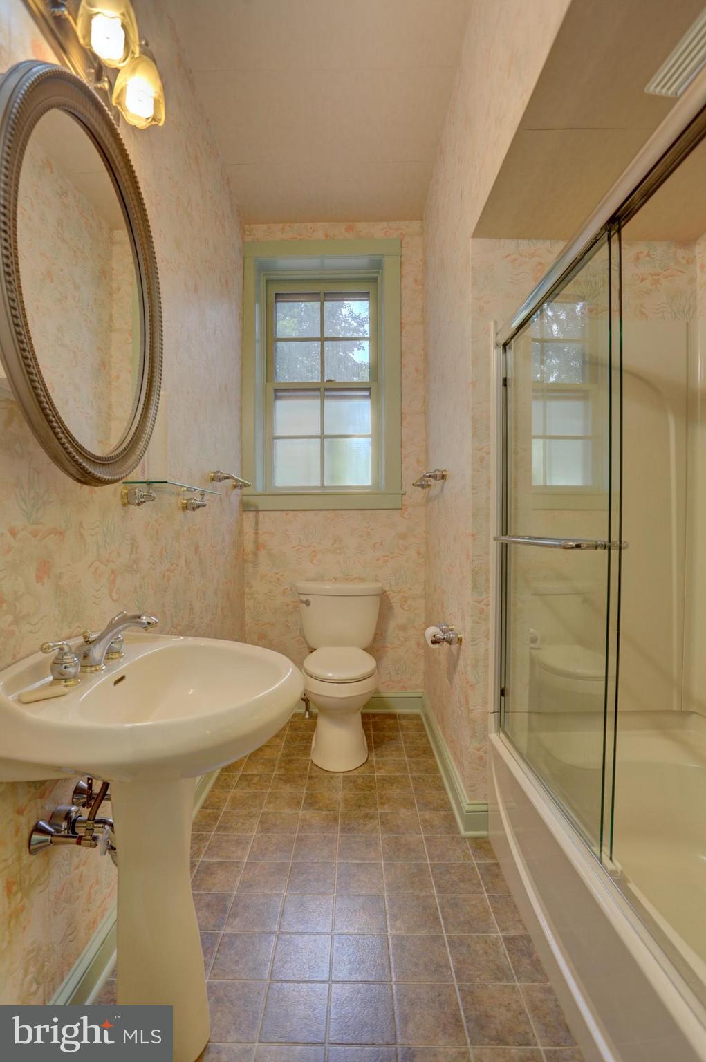 1378 East Oregon Road Lititz, PA 17543 - Photo 15 of 33