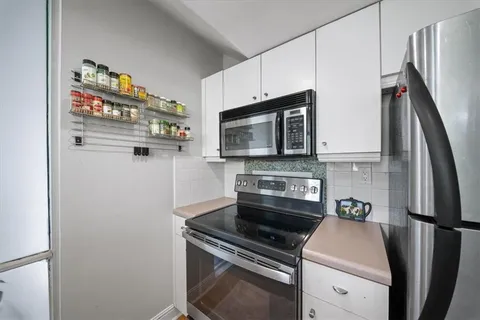 $335,000 | 287 14th Street Northwest, Unit 13, Atlanta, GA 30318