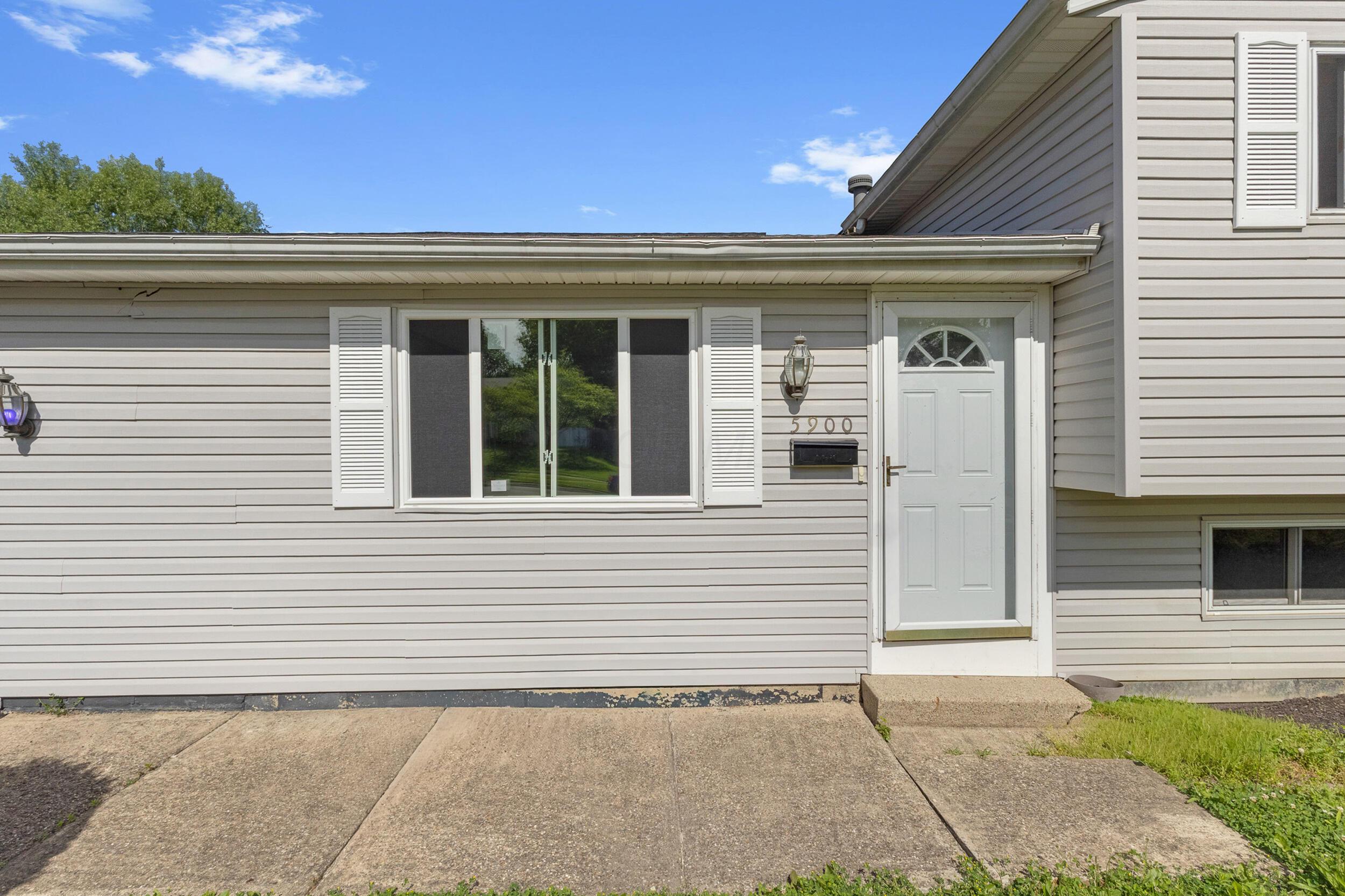 5900 Balboa Road Westerville, OH 43081 - Photo 3 of 25