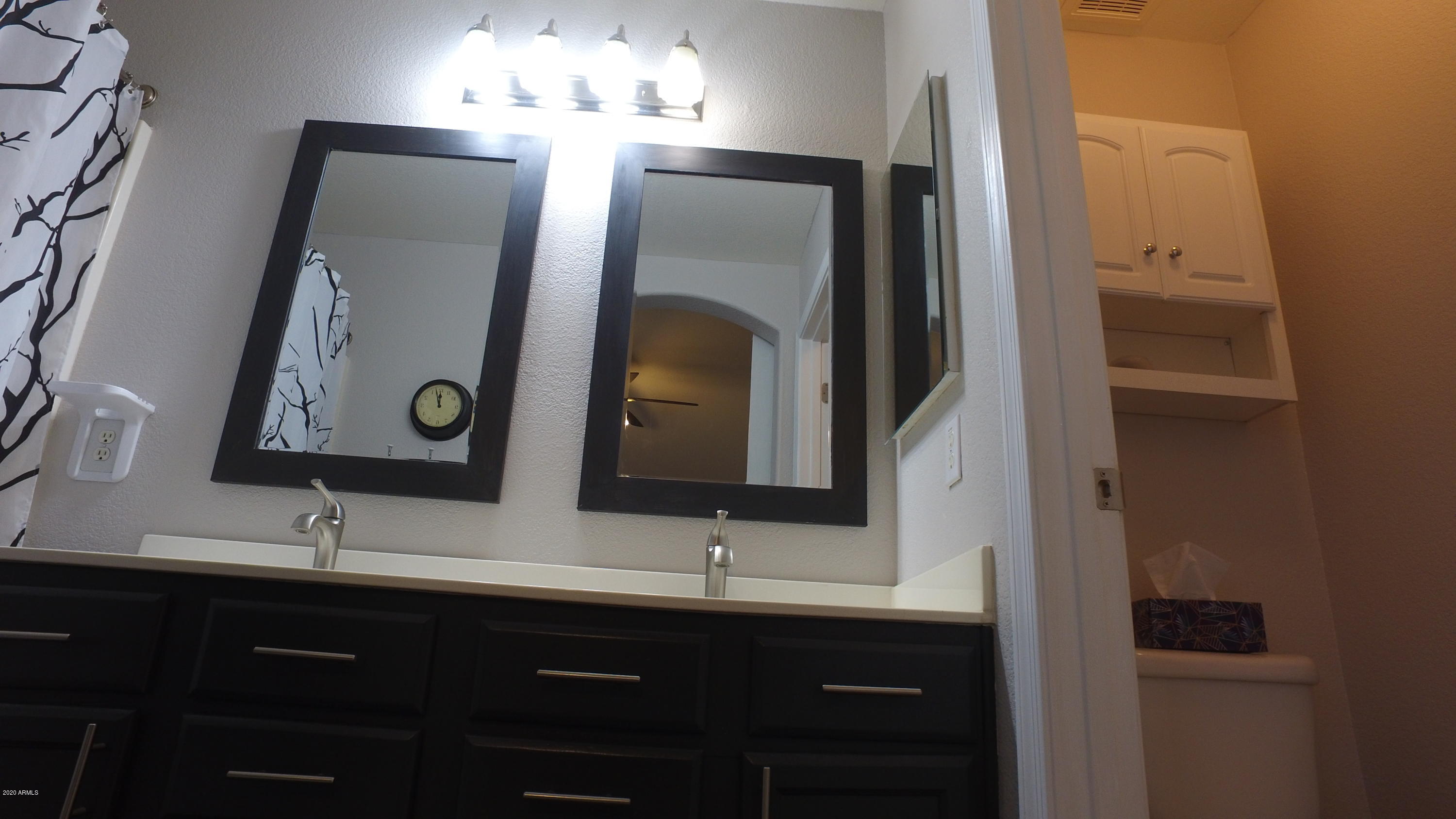 945 East Baylor Lane Gilbert, AZ 85296 - Photo 14 of 26 14 Master Vanity