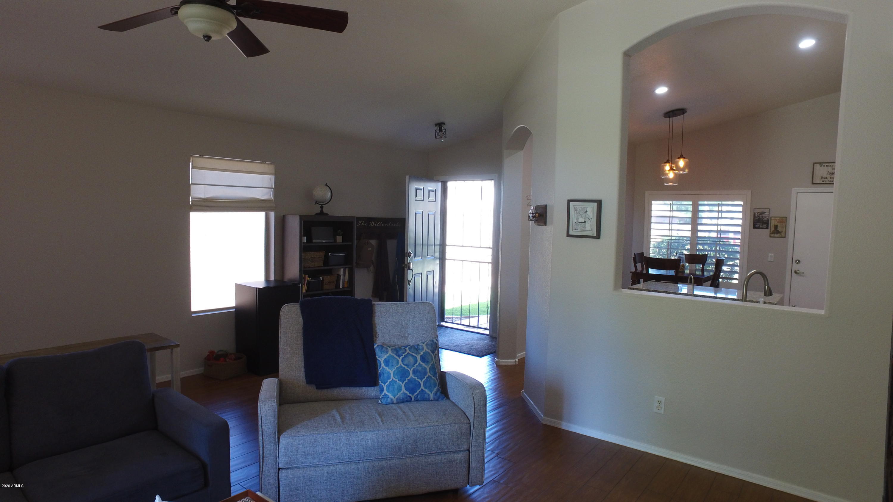 945 East Baylor Lane Gilbert, AZ 85296 - Photo 4 of 26 4 Great room to front entry