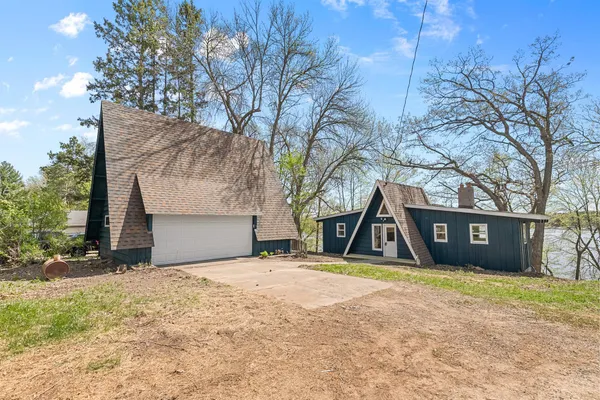$279,900 | 19055 Island View Drive, Mora, MN 55051
