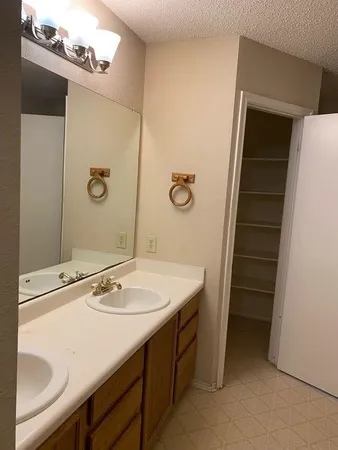 $2,000 | 3215 Elizabeth Anne Lane, Round Rock, TX 78664