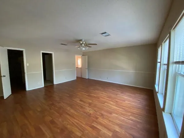 $2,000 | 3215 Elizabeth Anne Lane, Round Rock, TX 78664