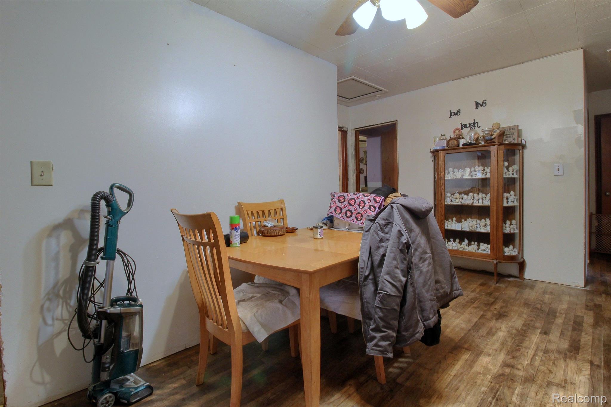 25306 Pennsylvania Road Taylor, MI 48180 - Photo 6 of 21 Gallery Image 6