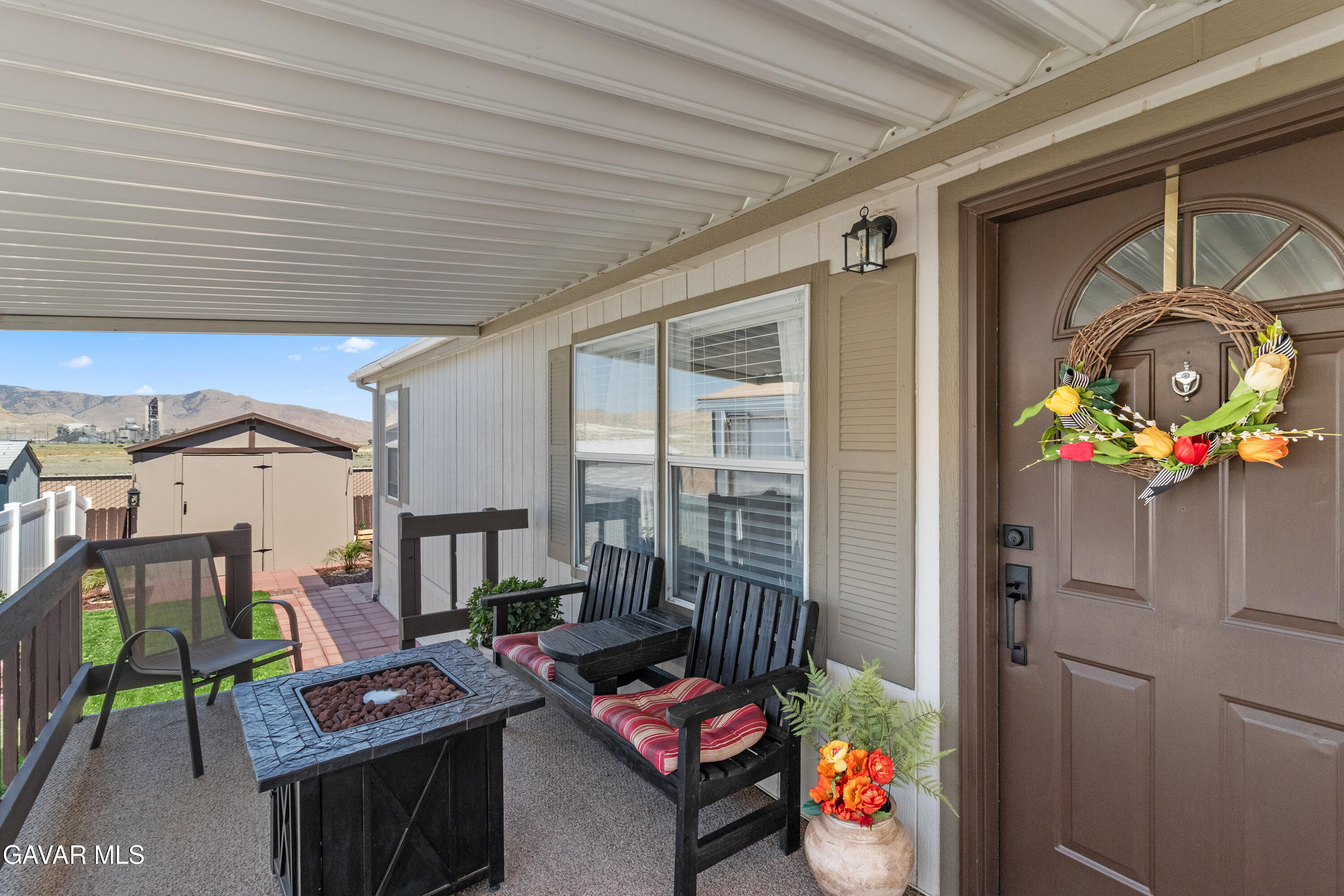 14556 East Tehachapi Boulevard Tehachapi, CA 93561 - Photo 23 of 29 Patio-1