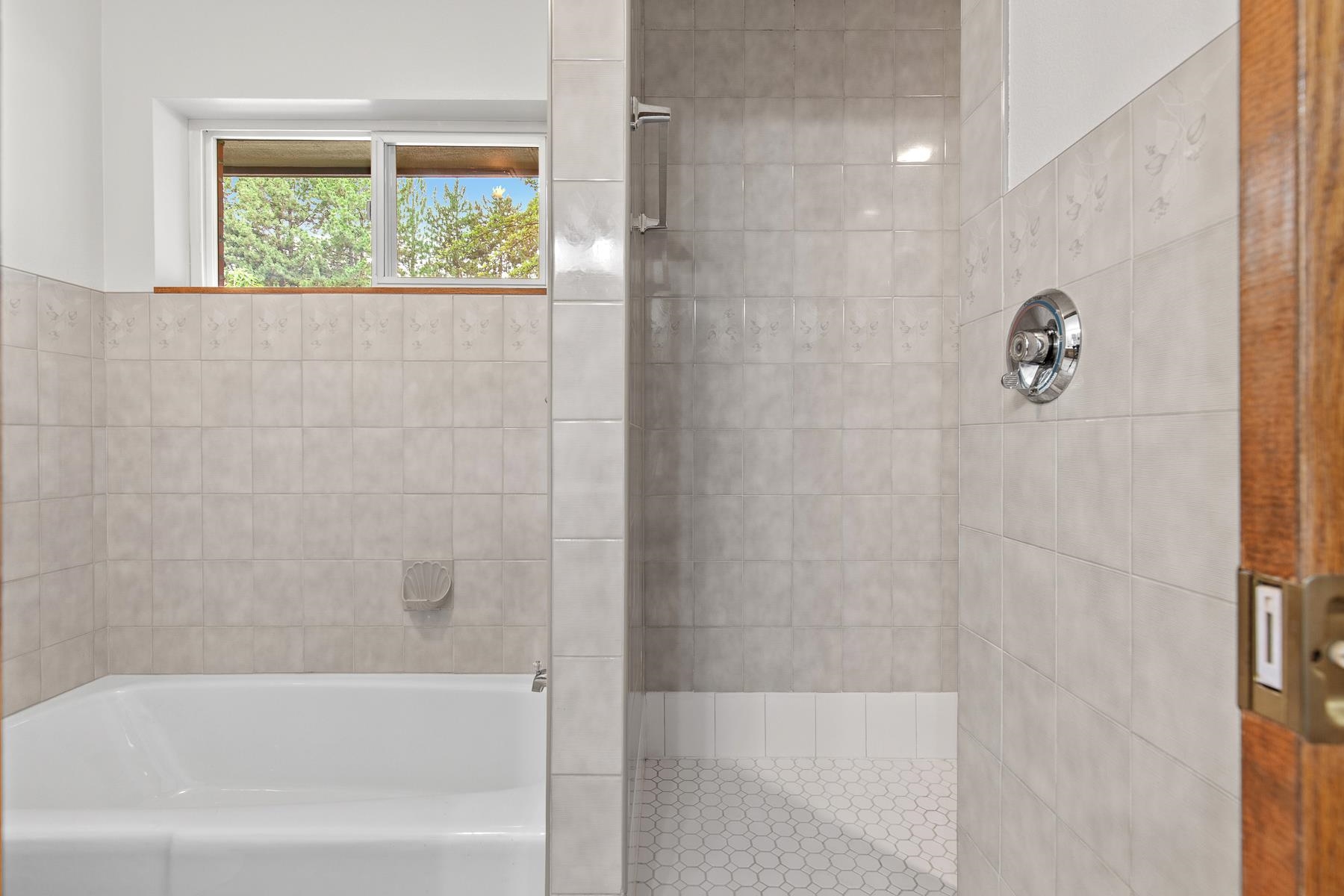 6127 North Campbell Road Otis Orchards, WA 99027 - Photo 14 of 45