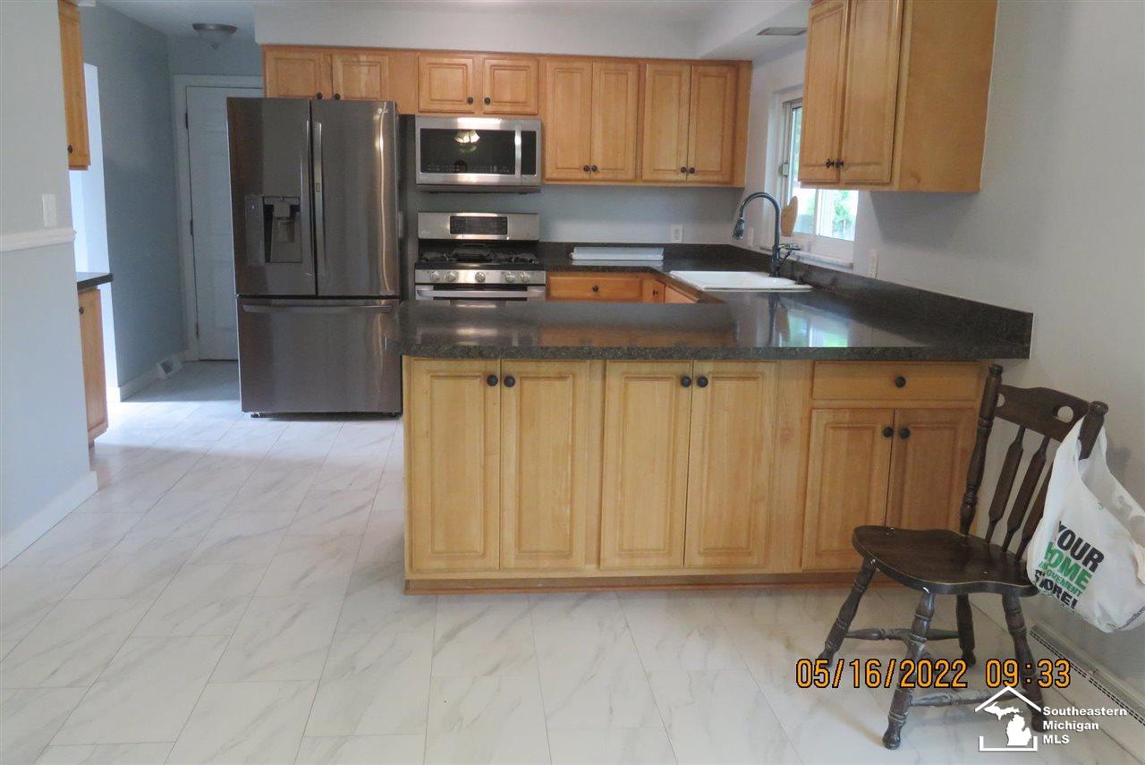 16456 Allen Road Taylor, MI 48180 - Photo 18 of 63