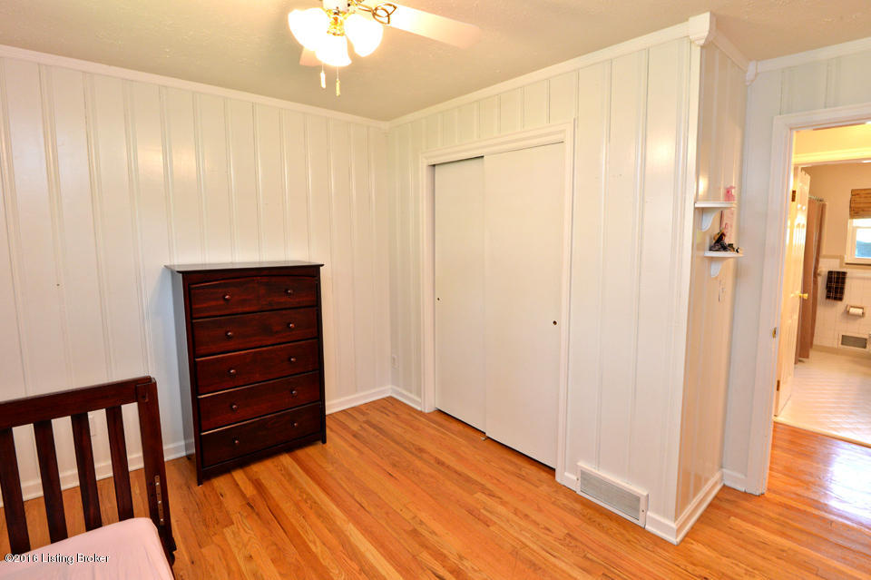 7707 3rd Street Road Louisville, KY 40214 - Photo 24 of 49 Bedroom 3