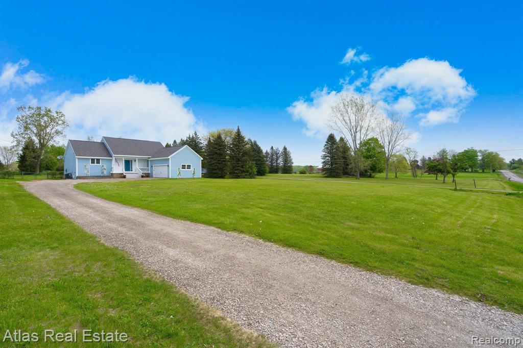 7371 Burpee Road Grand Blanc, MI 48439 - Photo 3 of 48 Gallery Image 3