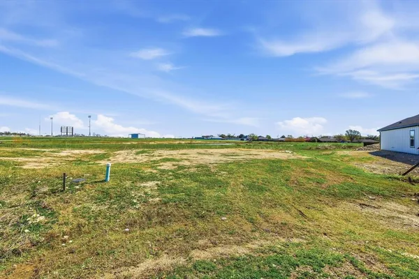 $65,000 | 424 Lora Sue Court, Italy, TX 76651