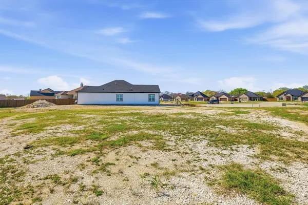 $65,000 | 424 Lora Sue Court, Italy, TX 76651