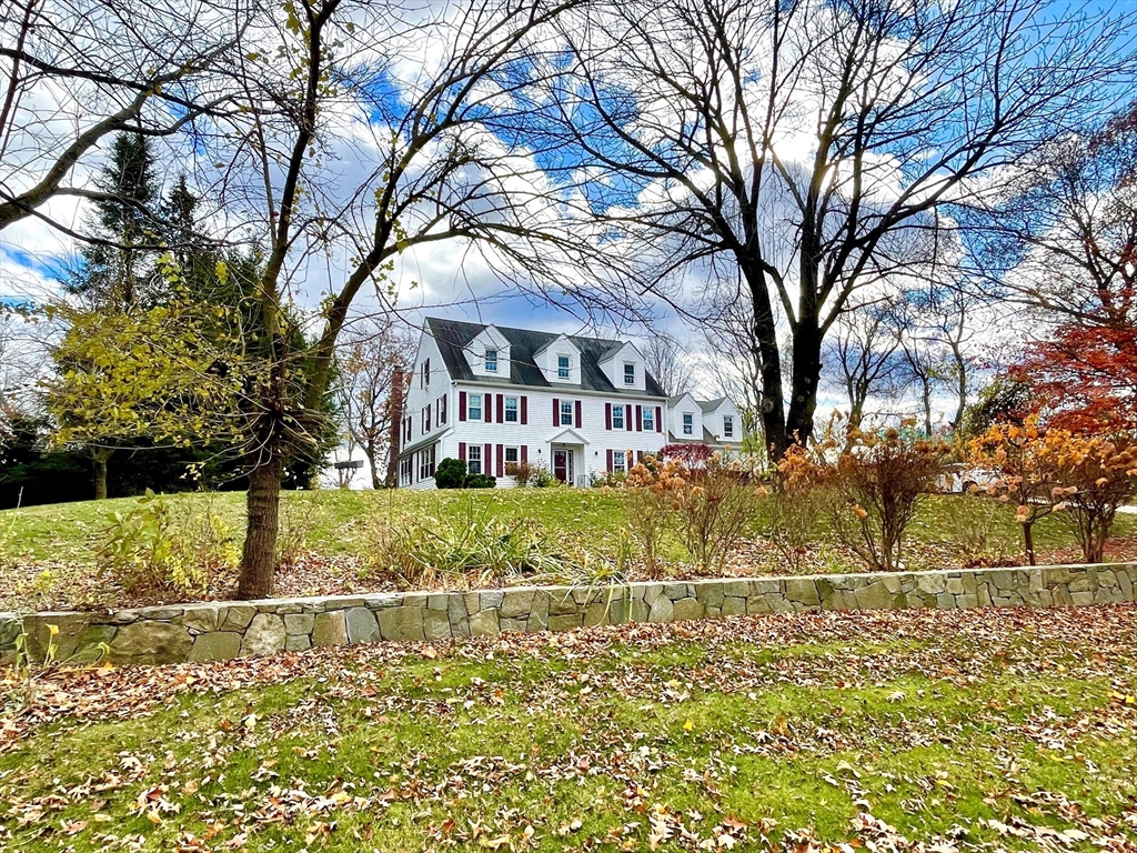 156 Mitchell Road Holliston, MA 01746 - Photo 2 of 42 Gallery Image 2