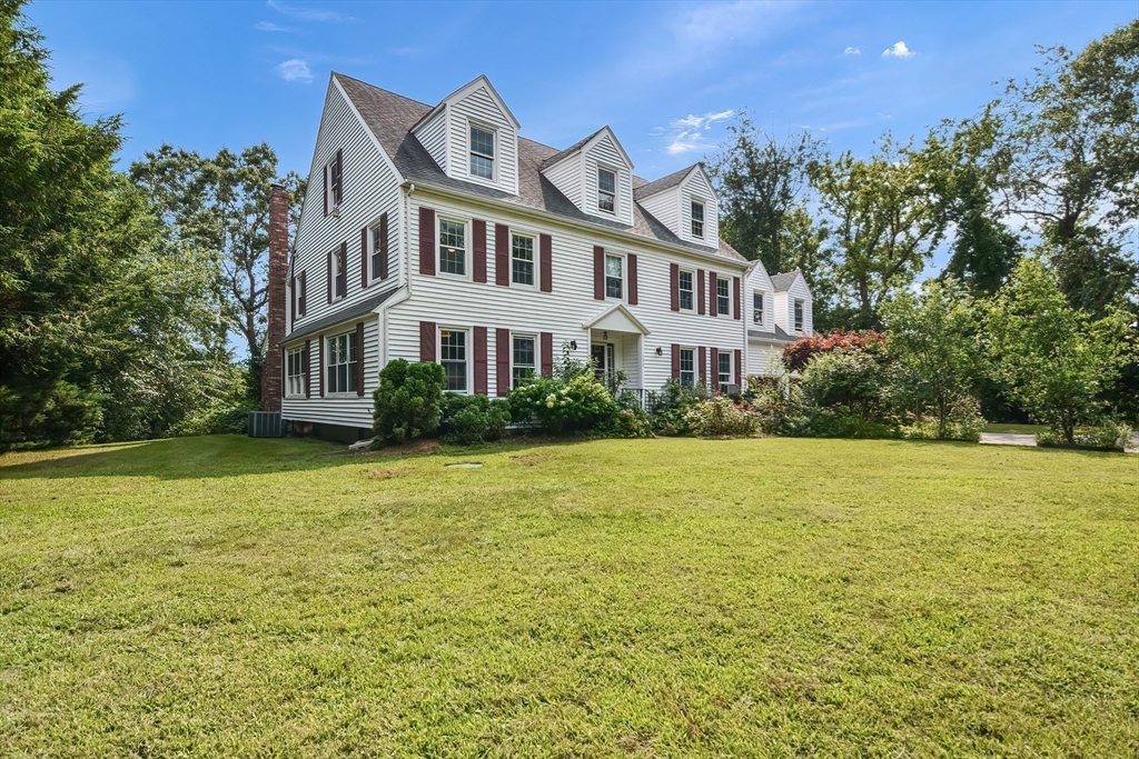 156 Mitchell Road Holliston, MA 01746 - Photo 3 of 42 Gallery Image 3