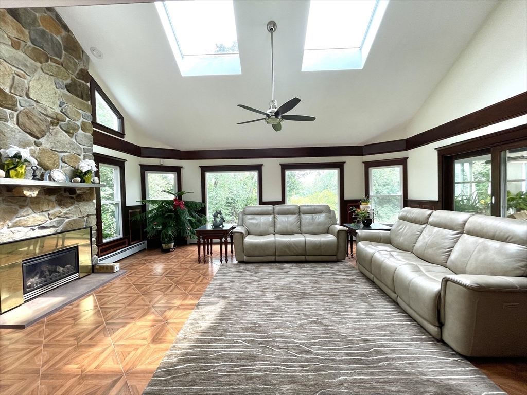 156 Mitchell Road Holliston, MA 01746 - Photo 7 of 42 Gallery Image 7