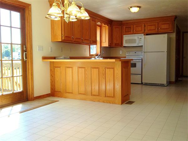 308 S Road Templeton, MA 01468 - Photo 3 of 24