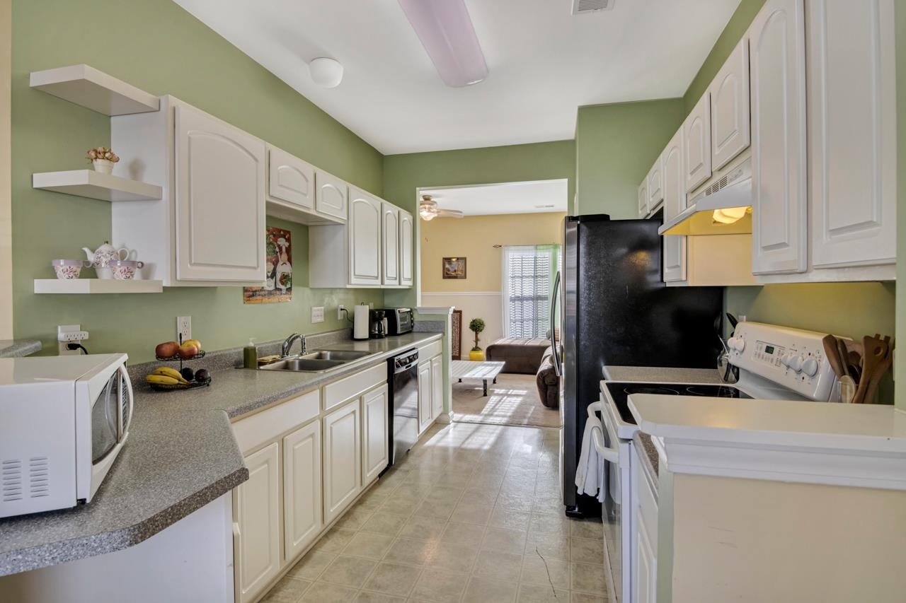 225 Spring Crossing Circle Greer, SC 29650 - Photo 5 of 25