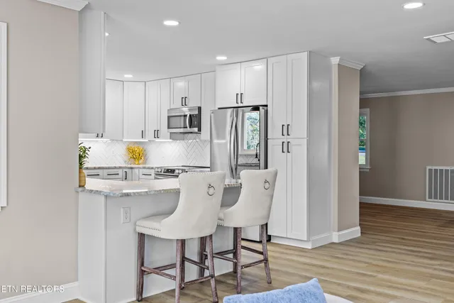 $799,900 | 2000 Eastwood Drive, Maryville, TN 37803