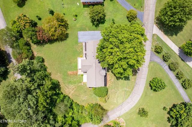 $799,900 | 2000 Eastwood Drive, Maryville, TN 37803