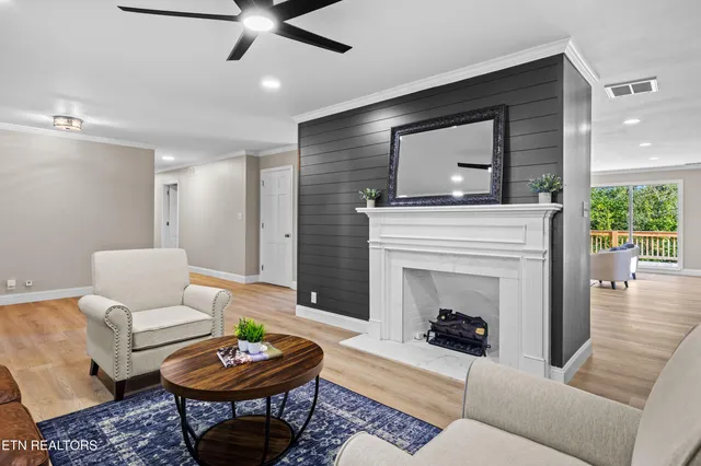 $799,900 | 2000 Eastwood Drive, Maryville, TN 37803