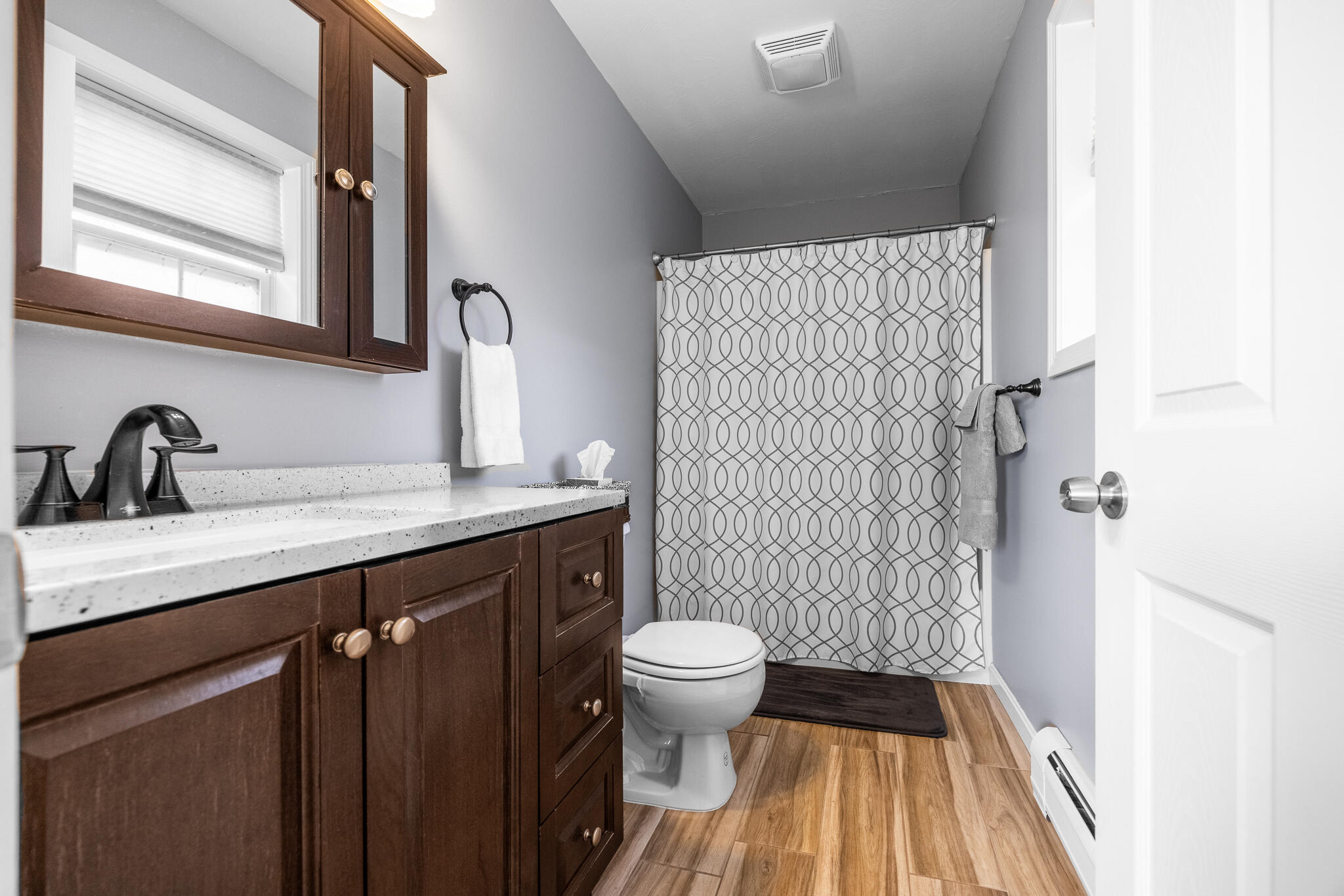 63 Molly Lane Bangor, ME 04401 - Photo 17 of 30 Primary Full bathroom