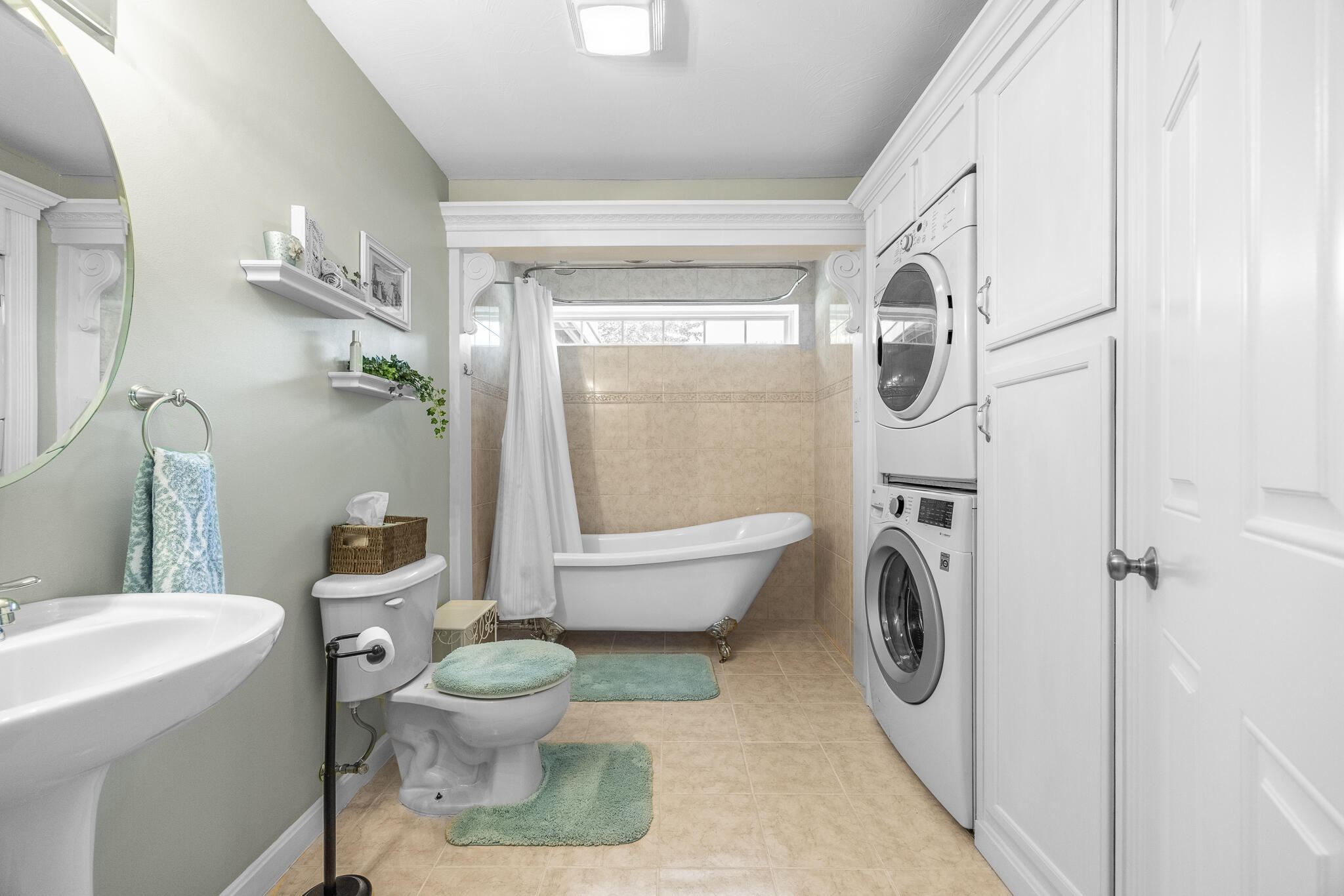 63 Molly Lane Bangor, ME 04401 - Photo 21 of 30 Lower level full bath/washer/dryer