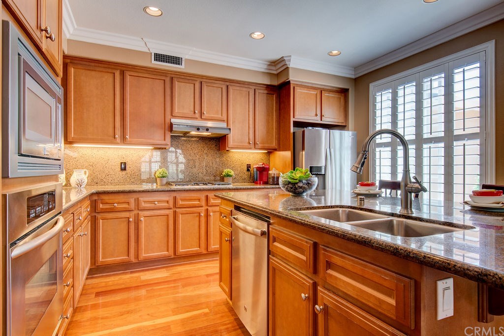 61 Autumn Irvine, CA 92602 - Photo 10 of 35