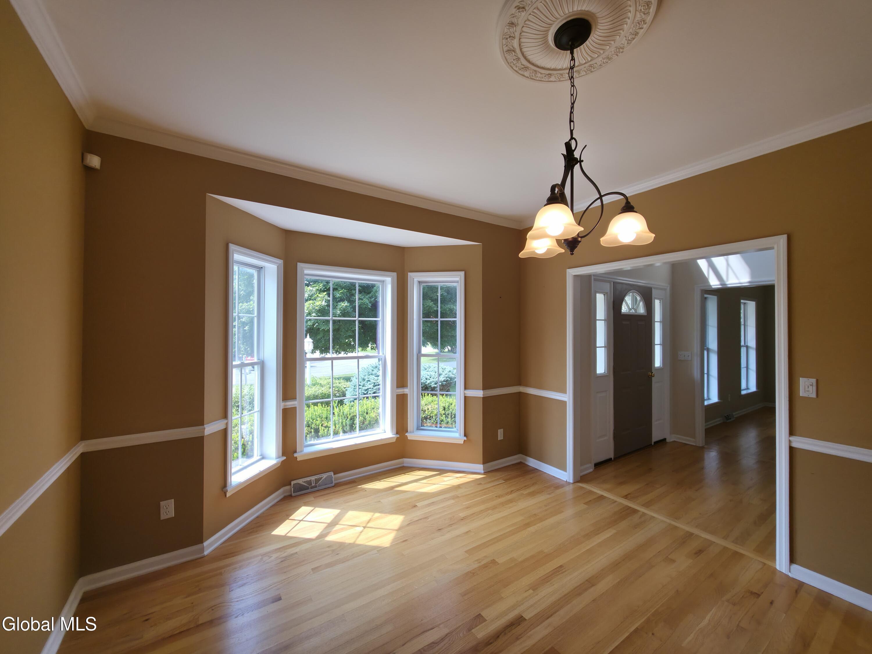 633 Stream Lane Guilderland, NY 12159 - Photo 15 of 46 20250808_112051