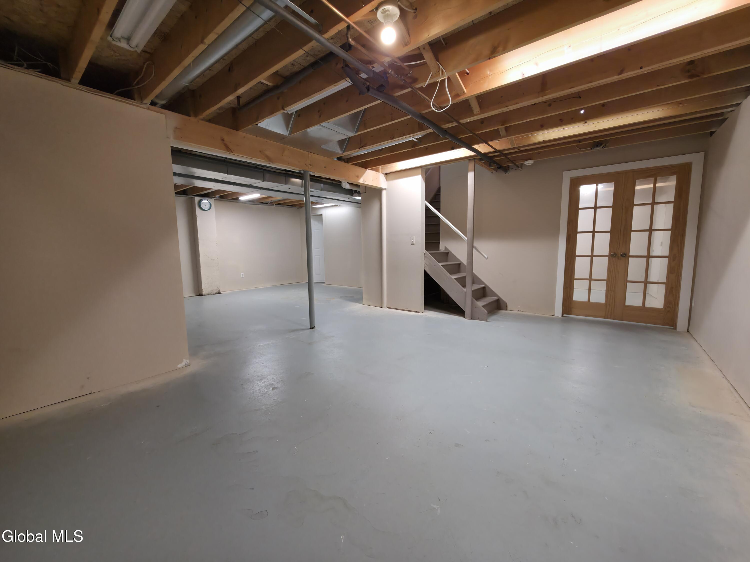 633 Stream Lane Guilderland, NY 12159 - Photo 24 of 46 20250808_112700