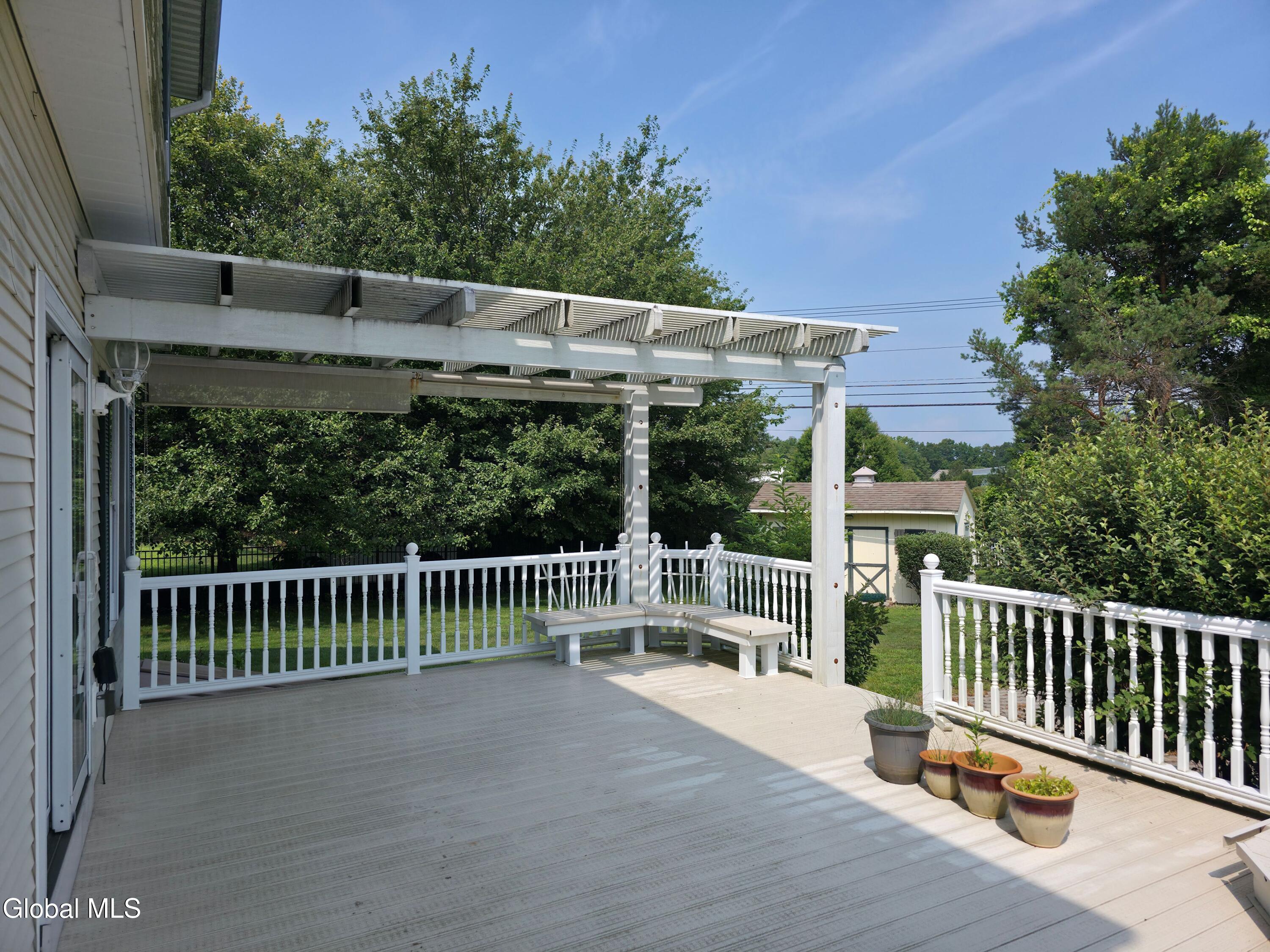 633 Stream Lane Guilderland, NY 12159 - Photo 8 of 46 2