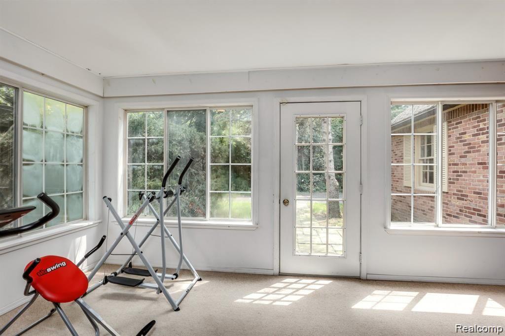 31241 Lahser Road Beverly Hills, MI 48025 - Photo 28 of 65