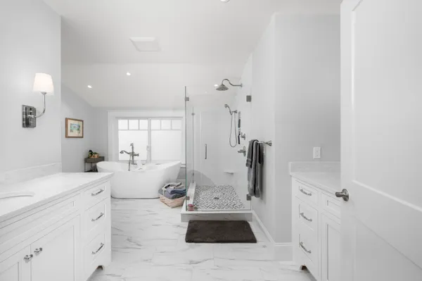 $5,800,000 | 21 Badgers Island West, Unit 21, Kittery, ME 03904