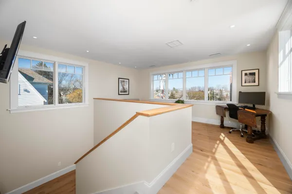 $5,800,000 | 21 Badgers Island West, Unit 21, Kittery, ME 03904