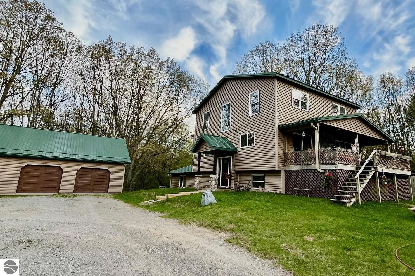 8555 Ashton Road Evart, MI 49631 - Photo 1 of 1 11milerdEvart