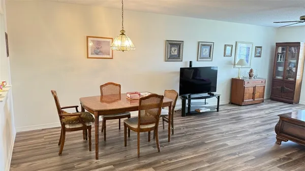 $1,800 | 1801 Indian River Boulevard, Unit C7, Vero Beach, FL 32960