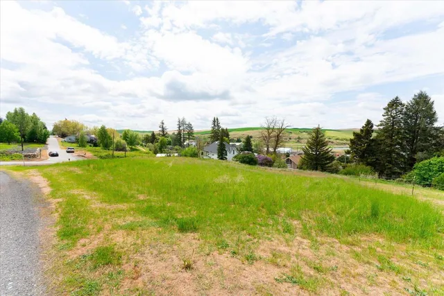 $370,000 | 117 East 1st Street, Rosalia, WA 99170