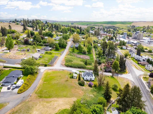 $370,000 | 117 East 1st Street, Rosalia, WA 99170