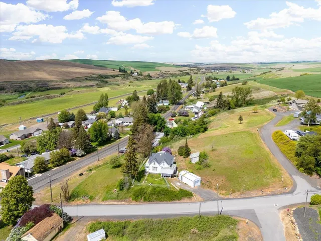 $370,000 | 117 East 1st Street, Rosalia, WA 99170