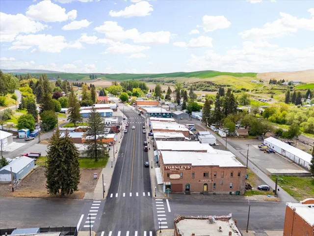 $370,000 | 117 East 1st Street, Rosalia, WA 99170