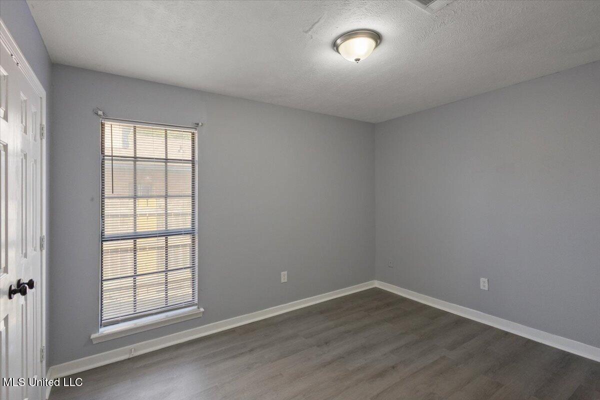 2455 River Oaks Boulevard, Unit A Jackson, MS 39211 - Photo 19 of 25 19-3HTP3432