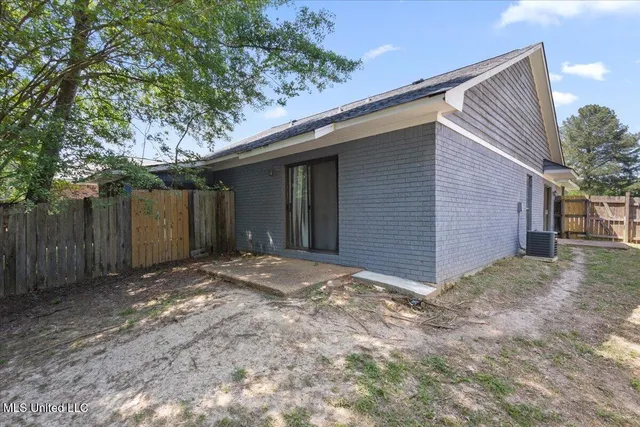 $127,000 | 2455 River Oaks Boulevard, Unit A, Jackson, MS 39211