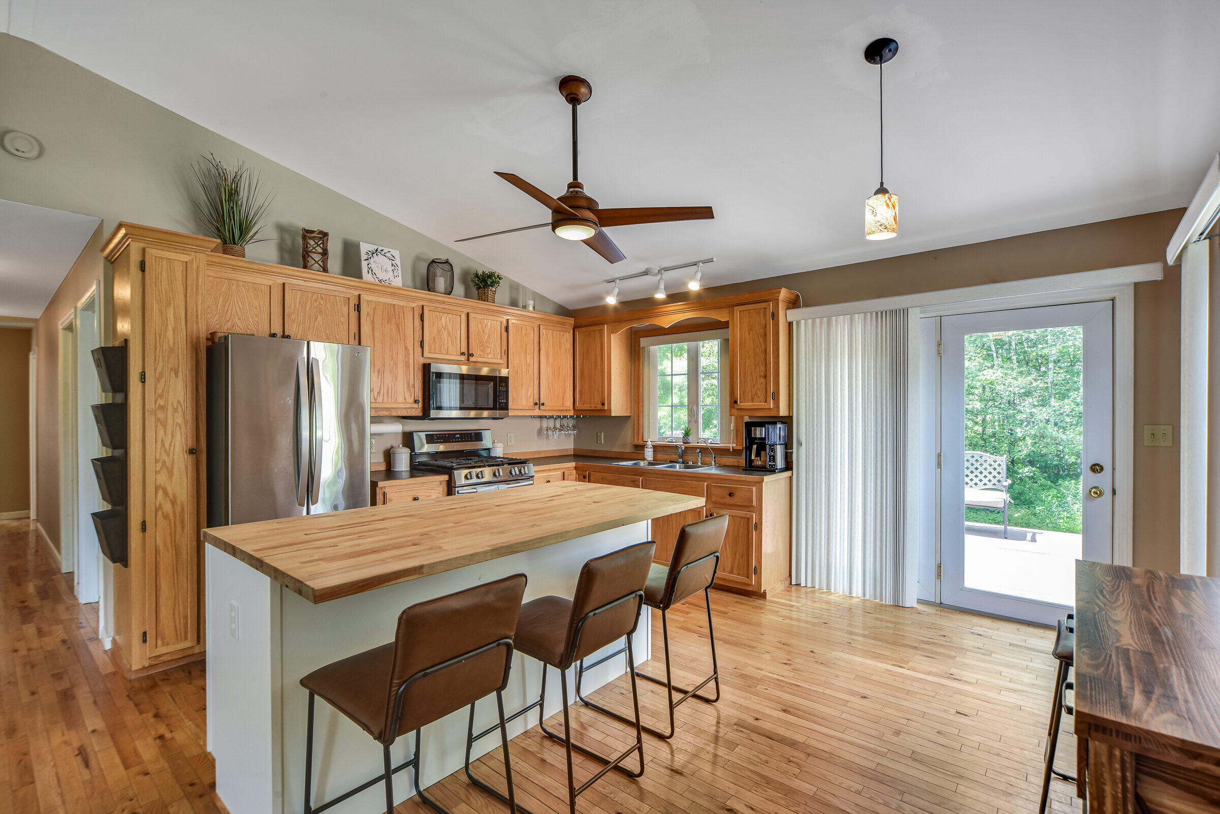 39 Sunset Ridge Sidney, ME 04330 - Photo 15 of 48 39 Sunset Ridge Sidney-print-018-012-gr1