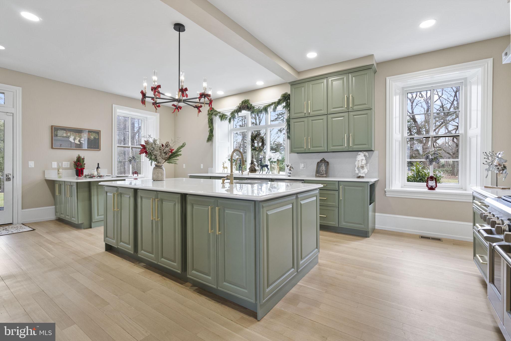 231 Woodlane Road Edgewater Park, NJ 08010 - Photo 14 of 95