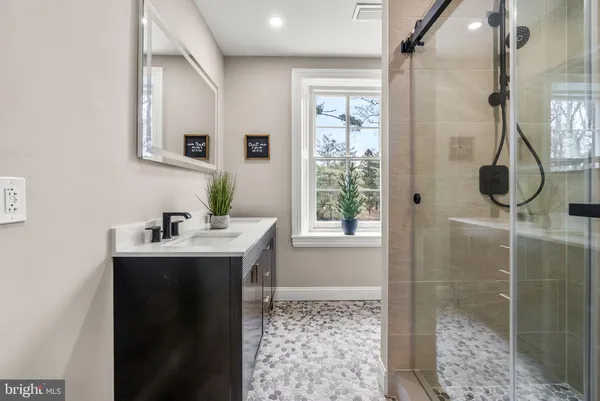 $3,000,000 | 231 Woodlane Road, Edgewater Park, NJ 08010