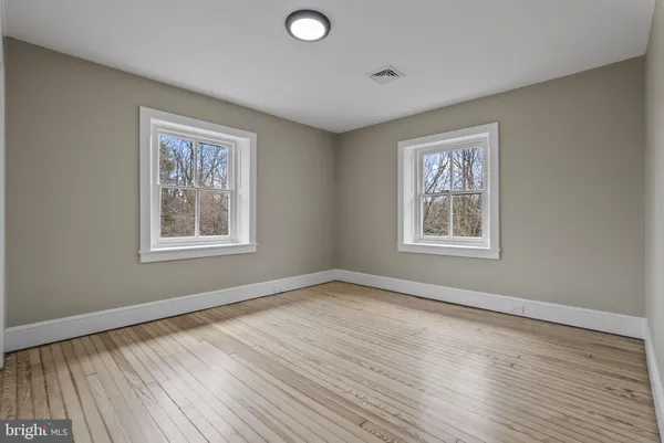 $3,000,000 | 231 Woodlane Road, Edgewater Park, NJ 08010