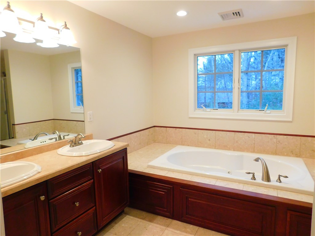 120 Arcadia Road Hopkinton, RI 02832 - Photo 25 of 36 Master bathroom