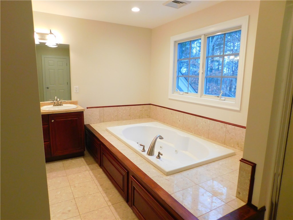 120 Arcadia Road Hopkinton, RI 02832 - Photo 26 of 36