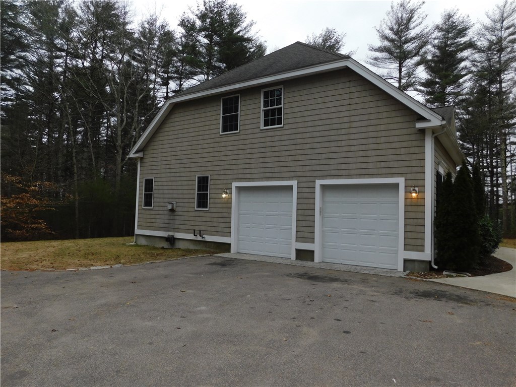 120 Arcadia Road Hopkinton, RI 02832 - Photo 3 of 36