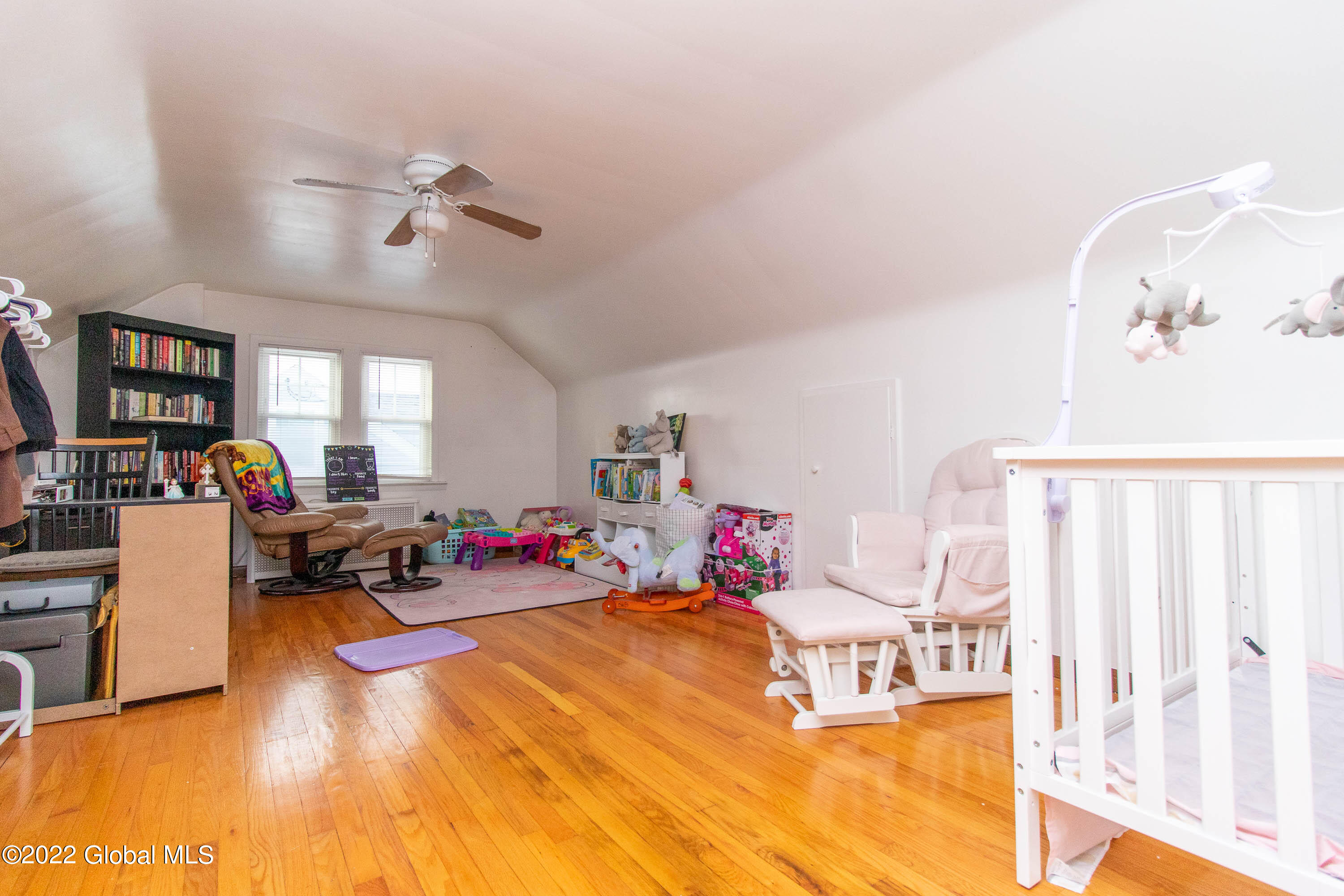 2049 Careleon Road Schenectady, NY 12303 - Photo 14 of 22 2049 Careleon-29